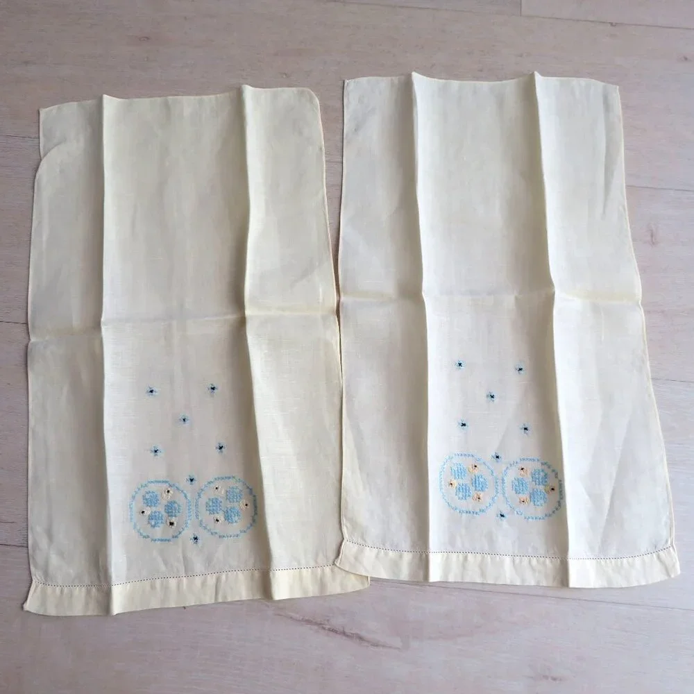Vintage Yellow Battenburg Embroidery Lace Linen Hand Guest Towels 11